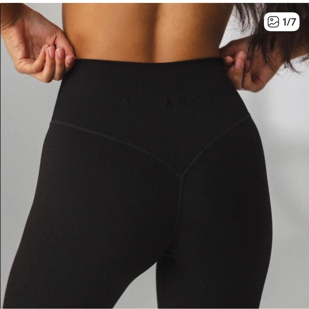 Balance Athletics Cloud leggings with black logo. Small. New w/o tags. - Picture 4 of 14